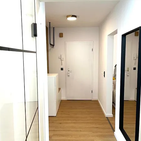 Apartment Yasumi Terrace & Workspace